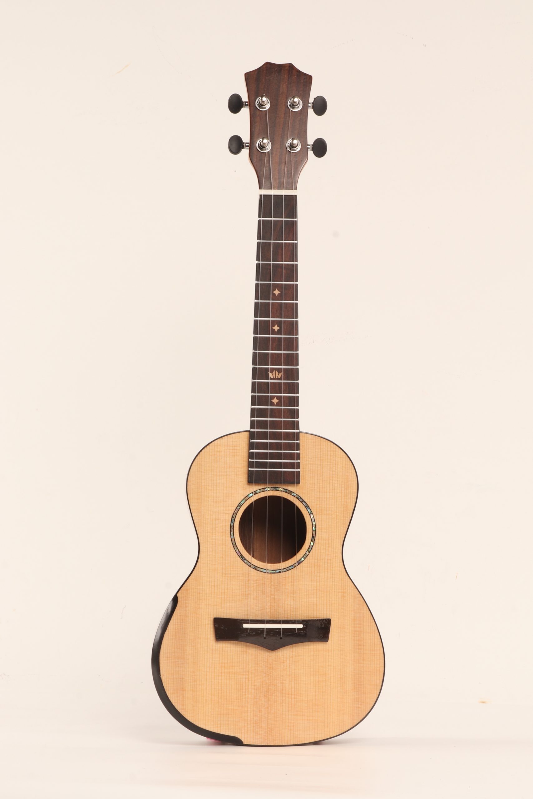 Comfort edge Ukulele for OEM - Guizhou Soltech Guitars&Ukulele